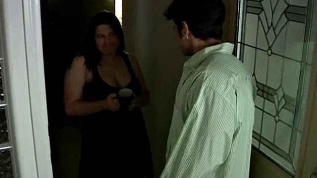 Kiki with the Next-door Neighbor