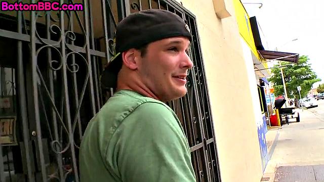 Public ebony loves giving head