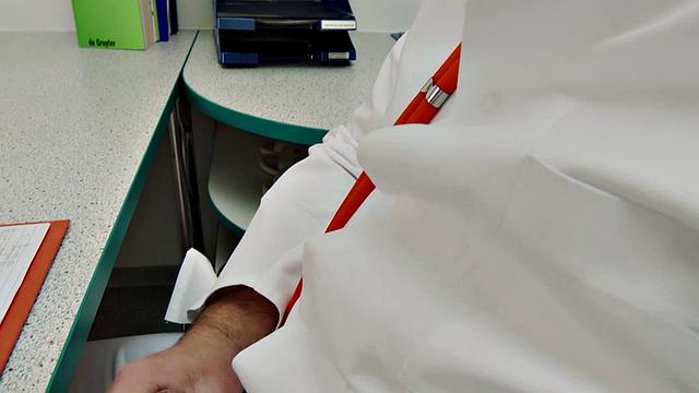 Dr. Lust – Cum On Nurse