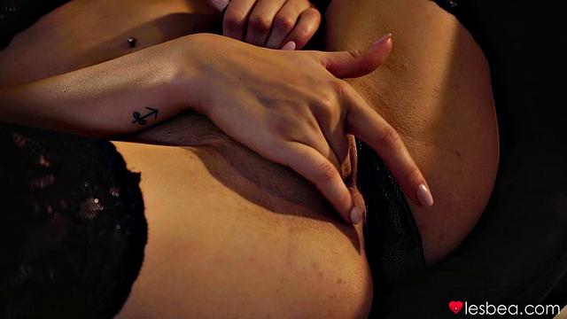 Lustful brunettes' sultry seduction