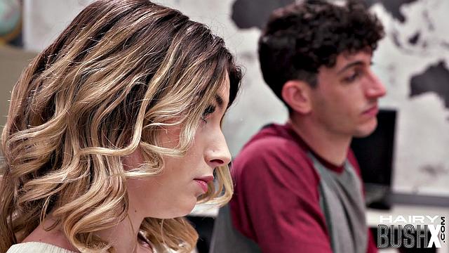 Blonde MILF gets pussylicked in 3some