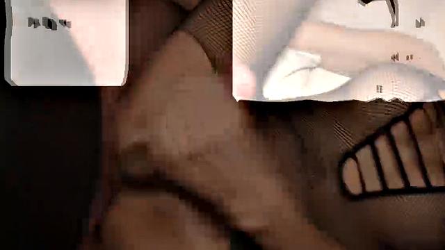 Nana: Fat Cock Bareback & Frottage