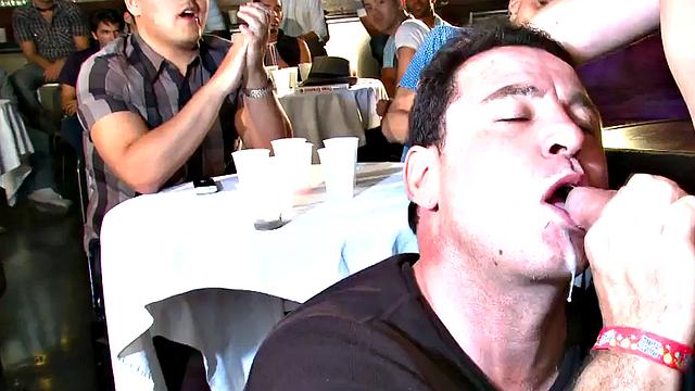 Amateur stripper sucked in public