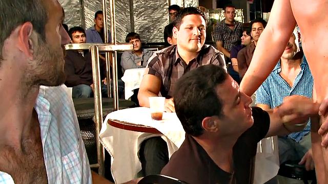 Amateur stripper sucked in public