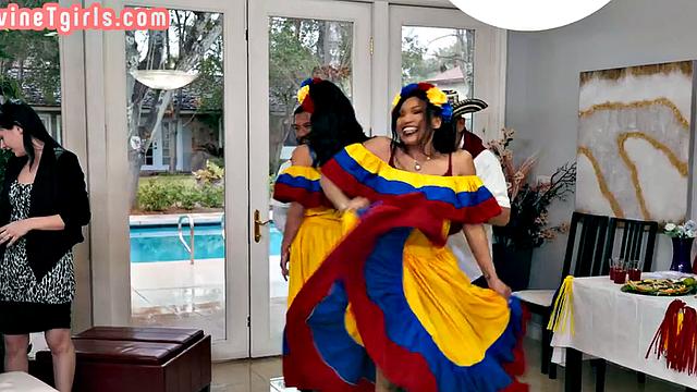 Ebony Trans rimming her GF