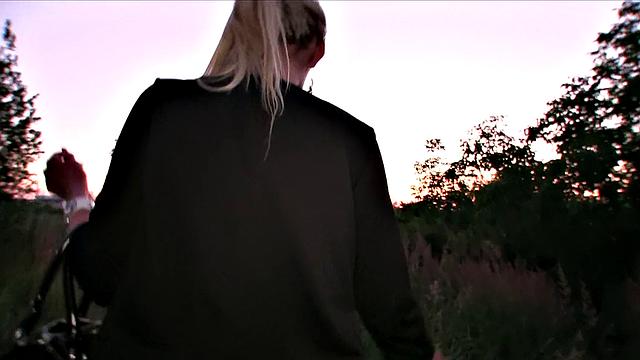 Slim Blonde Ditches Boyfriend To Suck Stranger's Dick