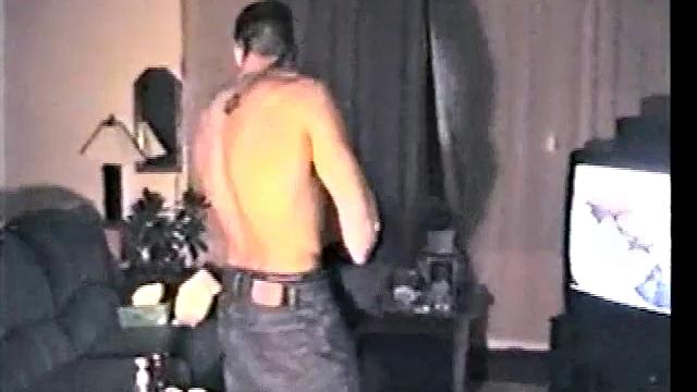 Поймал Зака за дрочкой и помог довести до конца