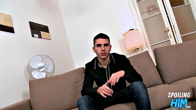 Athletic cockriding hard at casting