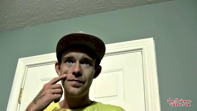 Leroy Receives Steamy Blowjob - Leroy