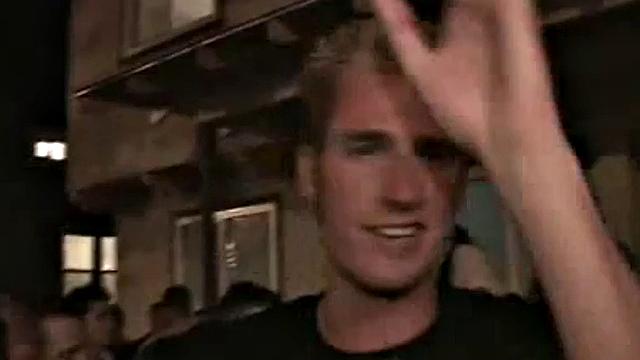 развратные студентки устроили оргию и дразнят членами на вписке