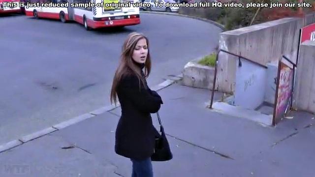 Teenie got a nice facial