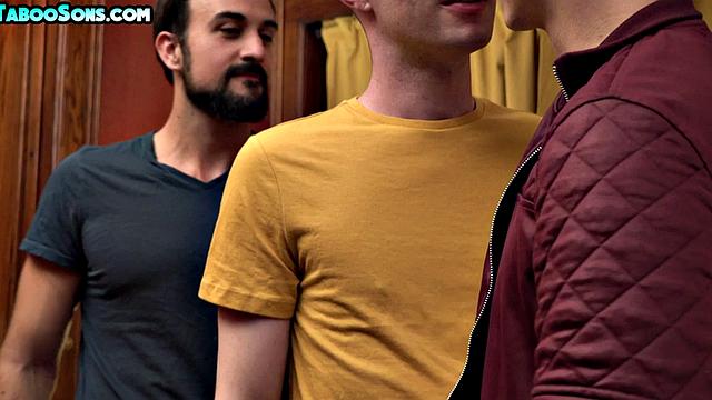 Hairylegs stud barebacked in 3some by gaydaddies