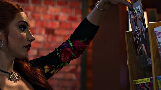 Ariel Demure и Maya Woulfe устроили шумную траханину в тишине библиотеки - книги покраснели