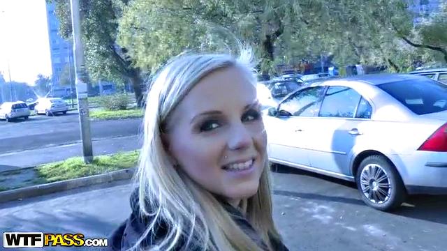 Outdoor ass fuck with teen chick