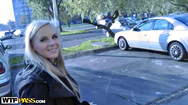 Outdoor ass fuck with teen chick