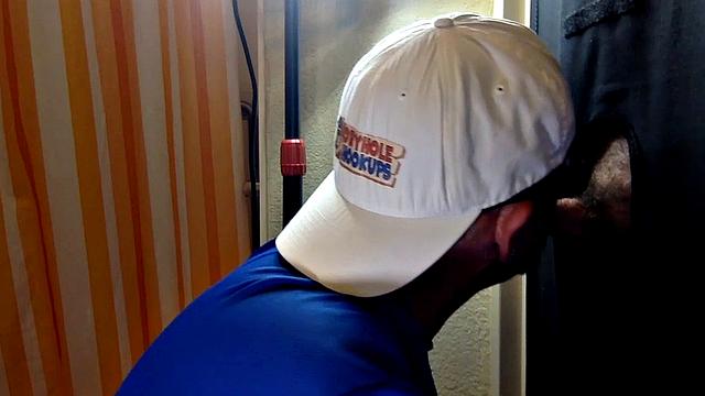 Gloryhole Hotel Blowjob Action