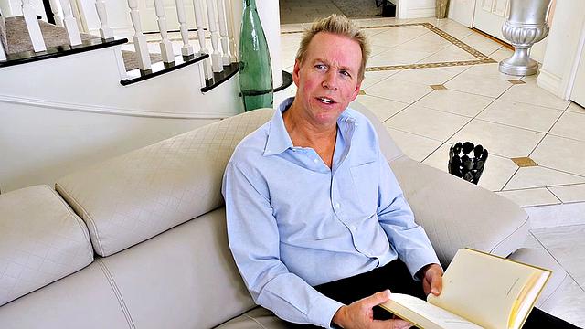 Petite Maid Tia Cyrus Gives A Cock Cleanup To Her Boss