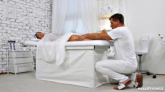 King's Spa: True Kait