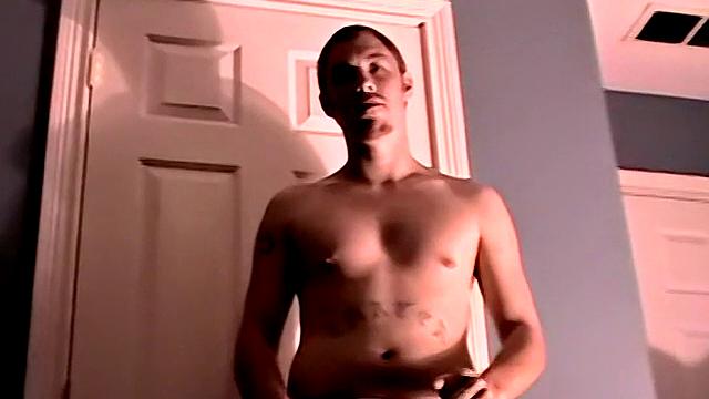 Amateur Hunk Carter Jerks Off - Carter