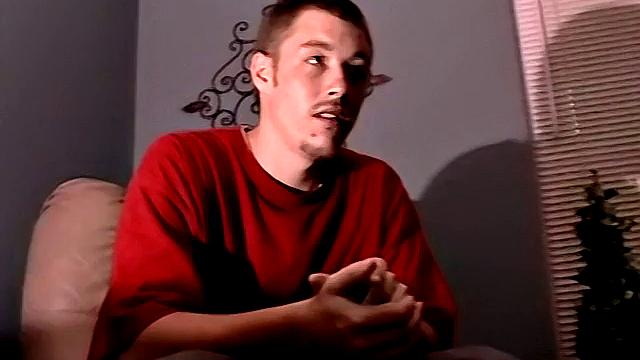Amateur Hunk Carter Jerks Off - Carter