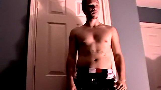 Amateur Hunk Carter Jerks Off - Carter