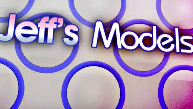 зрелая давит ему лицо своими большими формами, вон как дышит