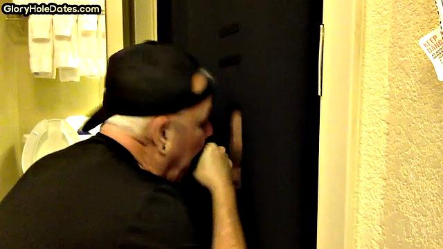 Gloryhole gaydaddy mouth for sucking BFs dick