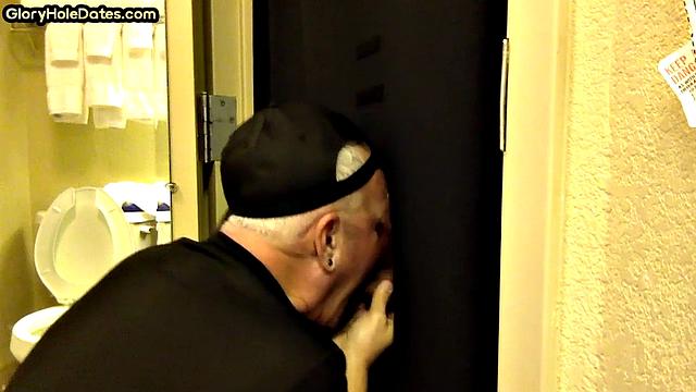 Gloryhole gaydaddy mouth for sucking BFs dick