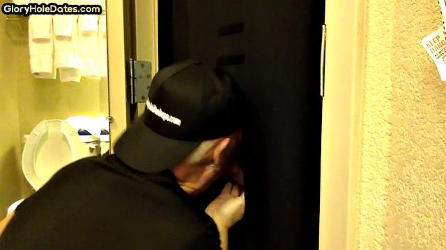 Gloryhole gaydaddy mouth for sucking BFs dick