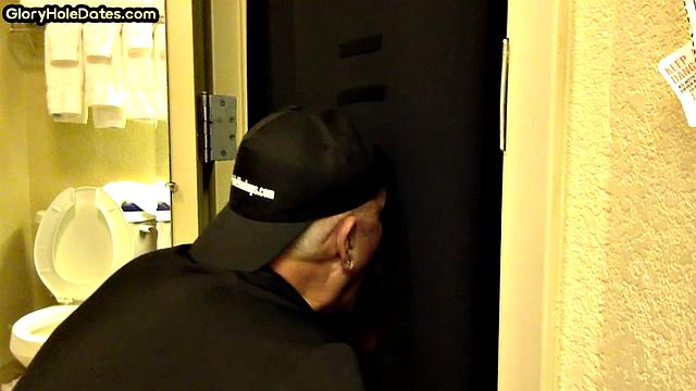 Gloryhole gaydaddy mouth for sucking BFs dick