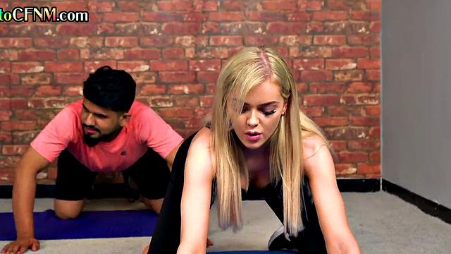 Sportive CFNM group jerk circle