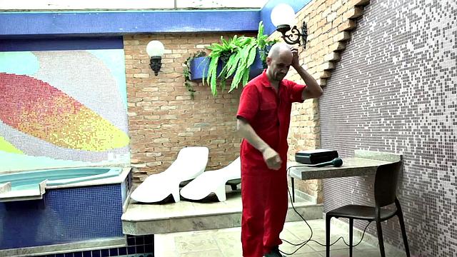 Ebony TS Adrielly Bronze Drills Worker