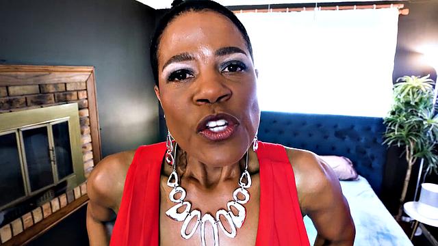 nlack Gilf Lets Young Savor Her Sweet Pussy