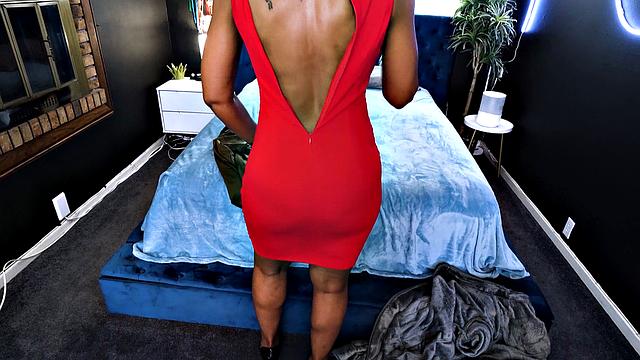 nlack Gilf Lets Young Savor Her Sweet Pussy