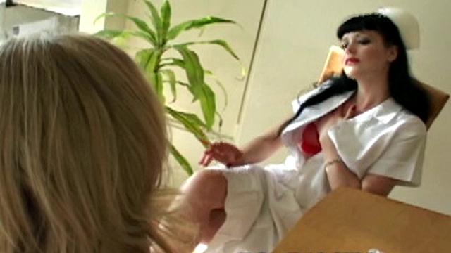 Stunning stocking tease while masturbating with GF