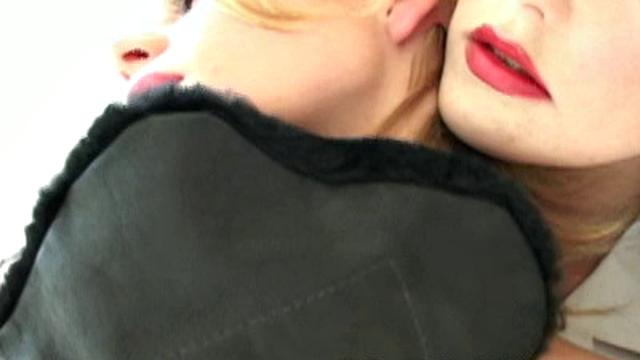 Stunning stocking tease while masturbating with GF