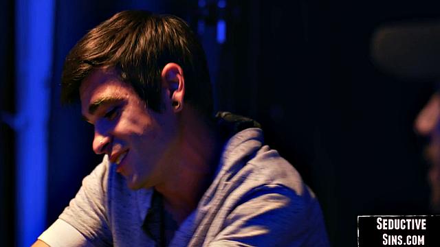 Cockhungry Latina pounded missionary