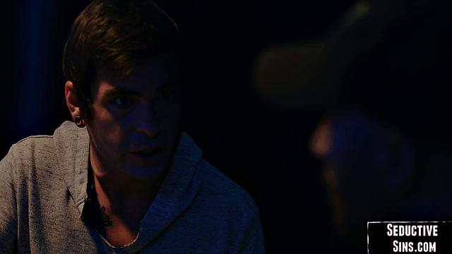 Cockhungry Latina pounded missionary