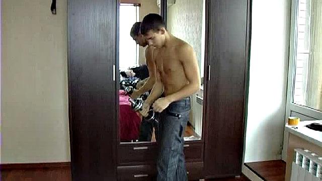 Teen Emma studies her boyfriend's cock