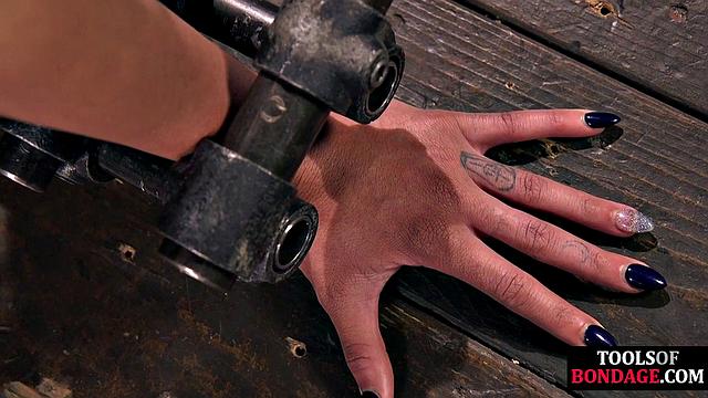 Submissive ebony pleases her master