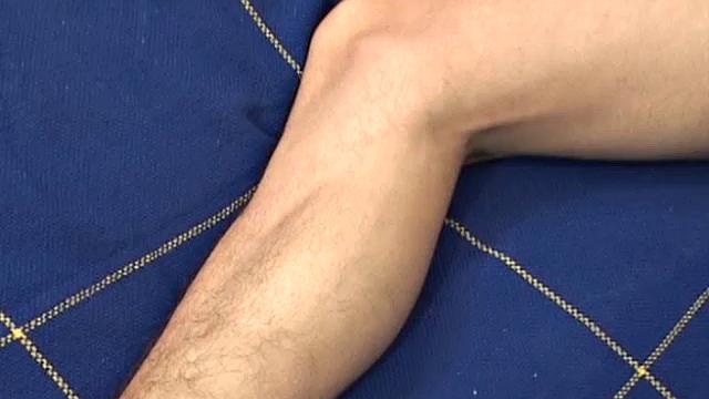 Хуан Карлос дрочит так, будто это последний раз