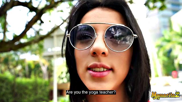 Валери Гарсия на йоге заводит Логана Саламанку и радует его шикарным сексом!