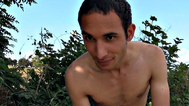 Pulled Euro stud public fucked outdoors for money