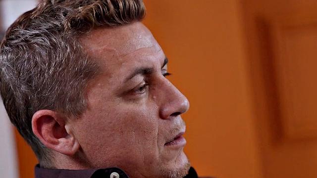 Sexy MILF penetrated by dirty guy in wet pussy