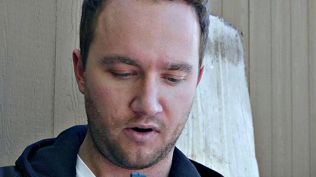 смотри, как Роми Рейн ловит Вана с дроном и сама решает, что будет дальше