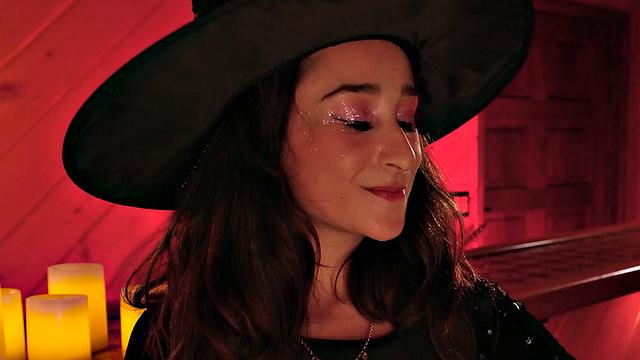 Dirty chubby enjoys facesitting at Halloween party