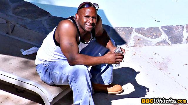 Roundbooty babe pounded anally by lucky BBC