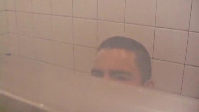 Amateur Dan Showering and Jacking