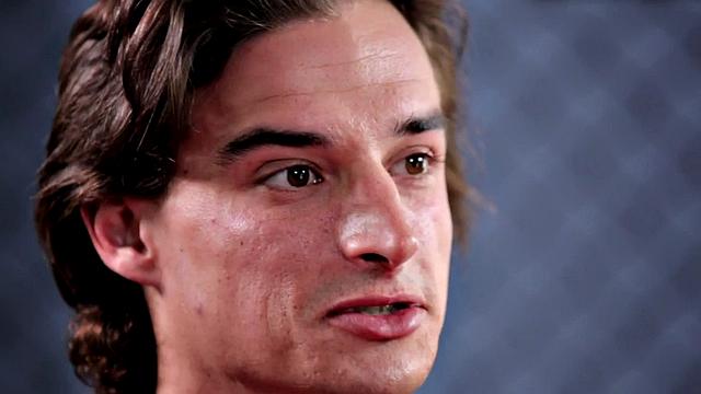 Sixpack jock solo masturbates on sunbed outdoors