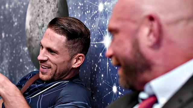 Hunky DILF bareback banging with stud and taking jizz